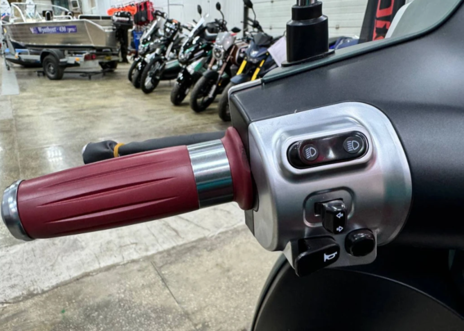 Скутер PROMAX Miami 240 (49) в Балакове