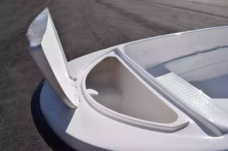 Стеклопластиковая лодка Пингвин (тримаран) в Балакове