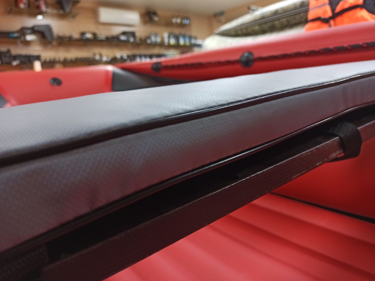 КОМПЛЕКТ МЯГКИХ НАКЛАДОК С СУМКОЙ ДЛЯ ЛОДОК 90Х20 СЕРЫЙ в Балакове