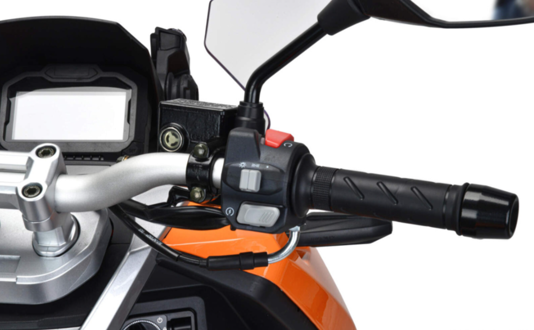 Скутер MOTOLAND (МОТОЛЕНД) T-MAX 150 в Балакове