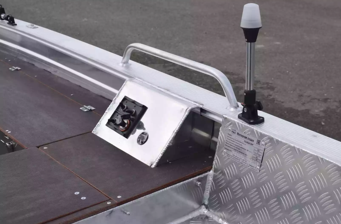 Алюминиевая лодка Wyatboat-390РМ в Балакове
