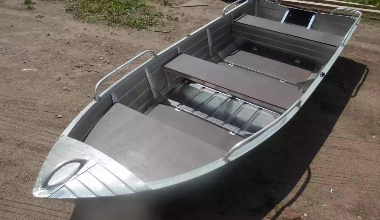 Алюминиевая лодка Вятка-Профи 32 в Балакове