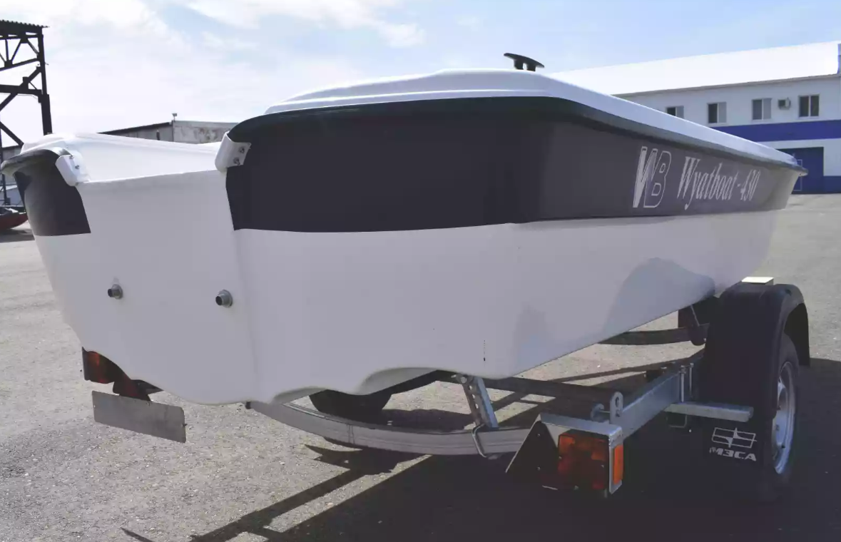 Стеклопластиковая лодка Wyatboat 430 тримаран в Балакове
