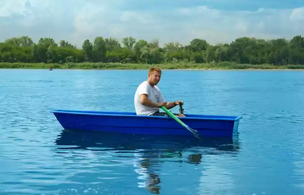 Стеклопластиковая лодка Малютка в Балакове