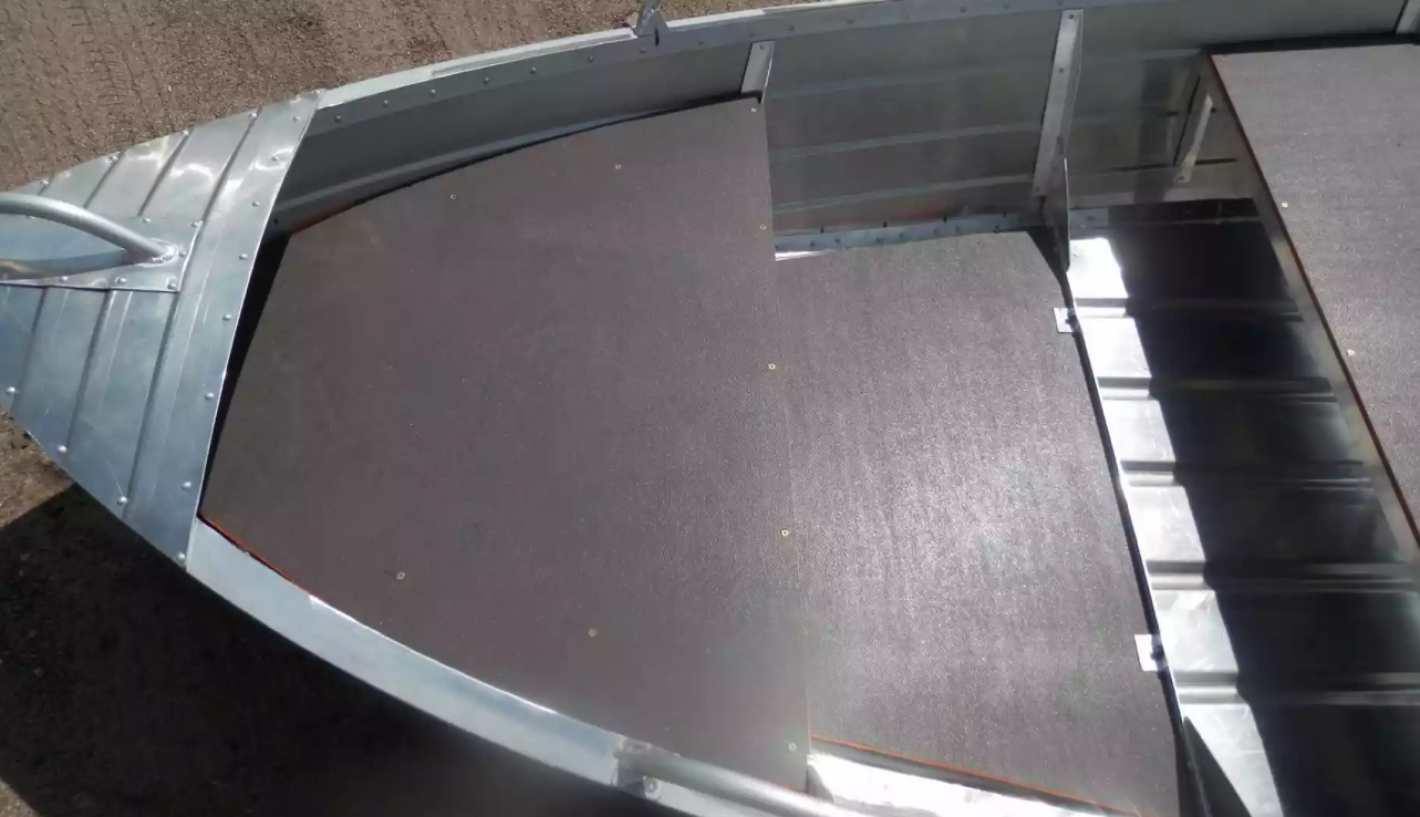 Алюминиевая лодка Вятка-Профи 32 в Балакове