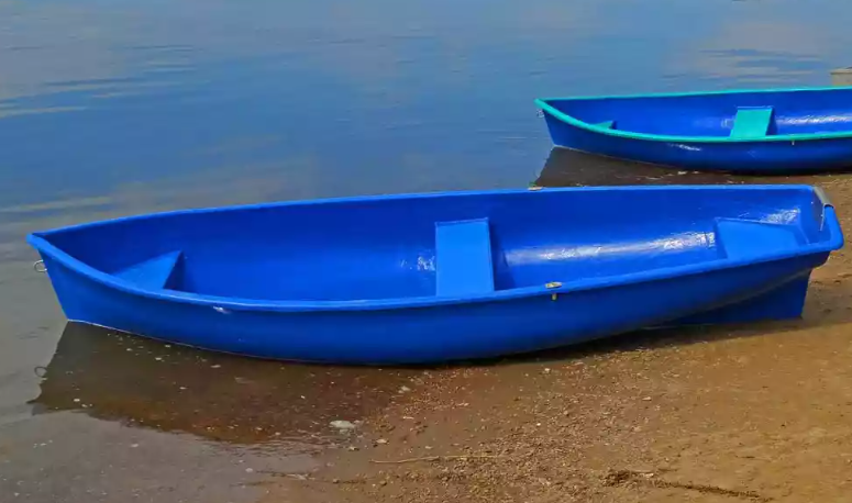 Стеклопластиковая лодка Омуль в Балакове