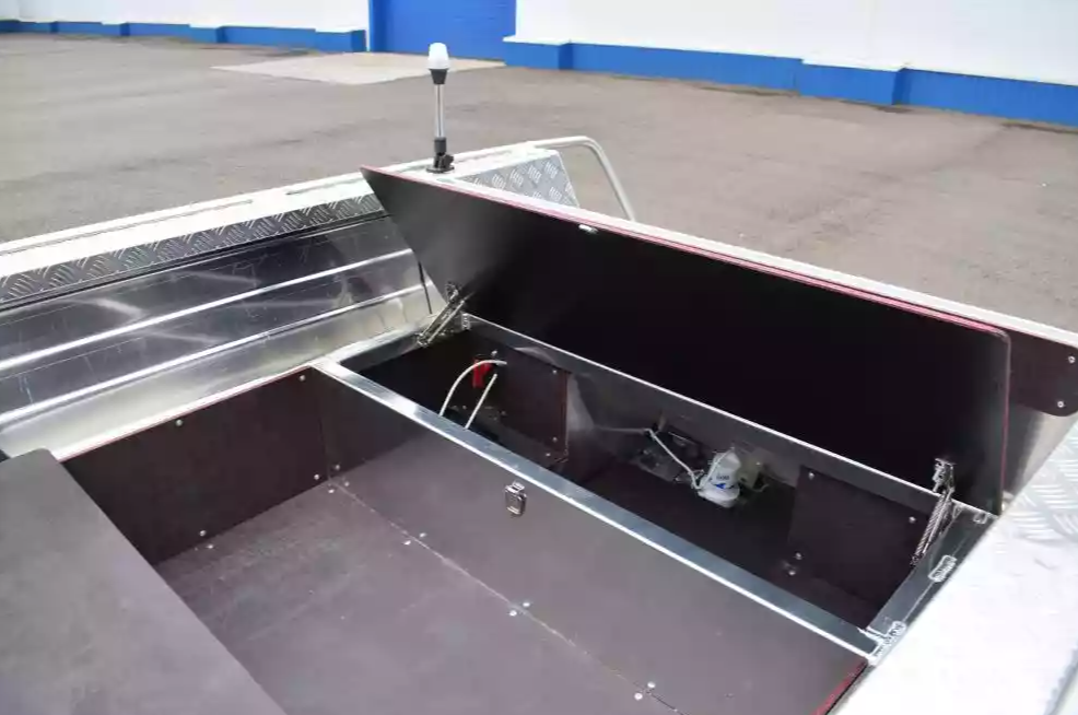 Алюминиевая лодка Wyatboat-390 DCM Увеличенный борт в Балакове