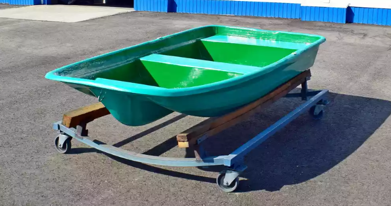 Стеклопластиковая лодка Старт (тримаран) в Балакове