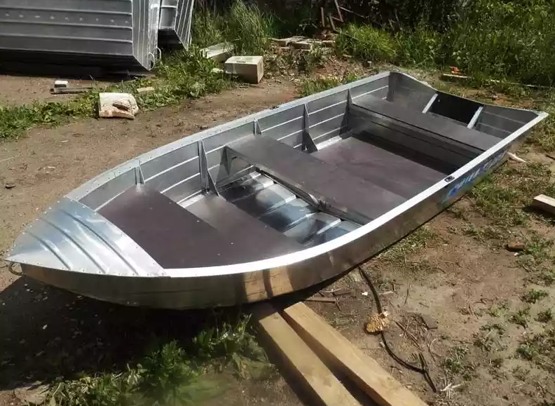 Алюминиевая лодка Вятка-Профи 37 в Балакове