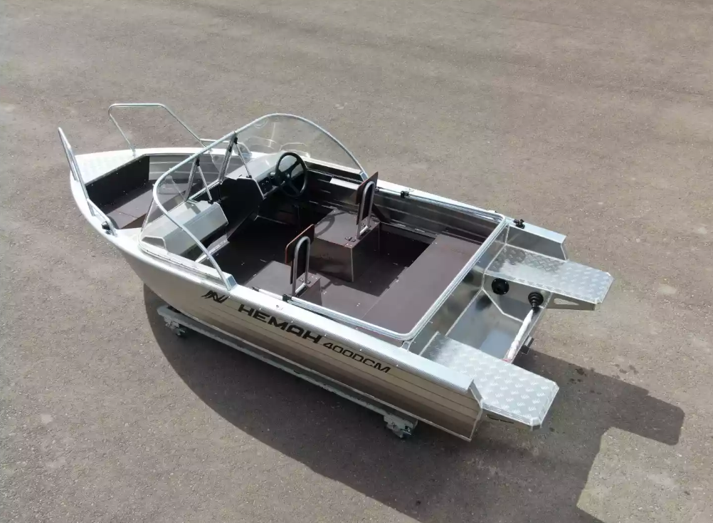 Алюминиевая лодка  Неман-400 DCM NEW в Балакове