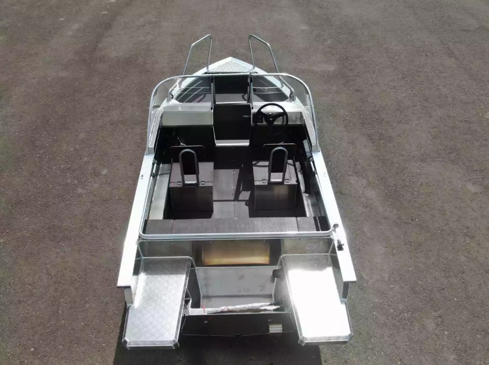 Алюминиевая лодка  Неман-400 DCM NEW в Балакове