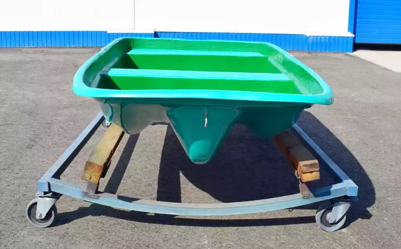 Стеклопластиковая лодка Старт (тримаран) в Балакове