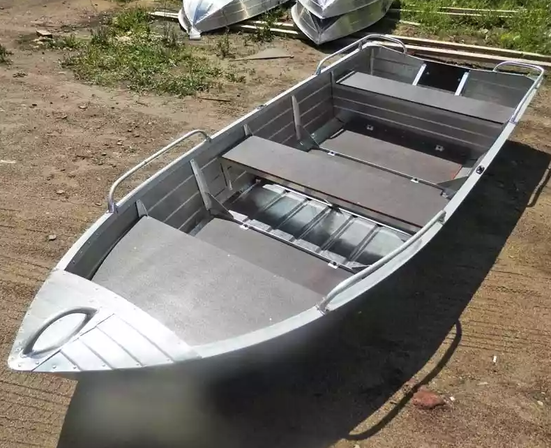 Алюминиевая лодка Вятка-Профи 37 в Балакове