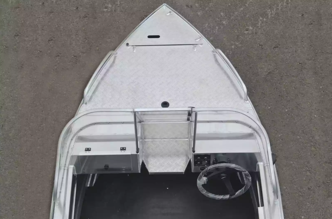 Алюминиевая лодка  Neman-400 PRO в Балакове